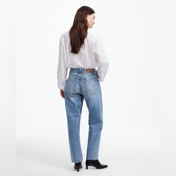 Madewell The Darted Barrel-Leg Jean Size 28 - Picture 2 of 9